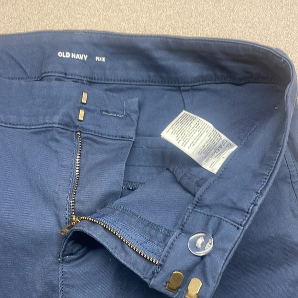 Old Navy Pixie pants - Picture 2 of 7